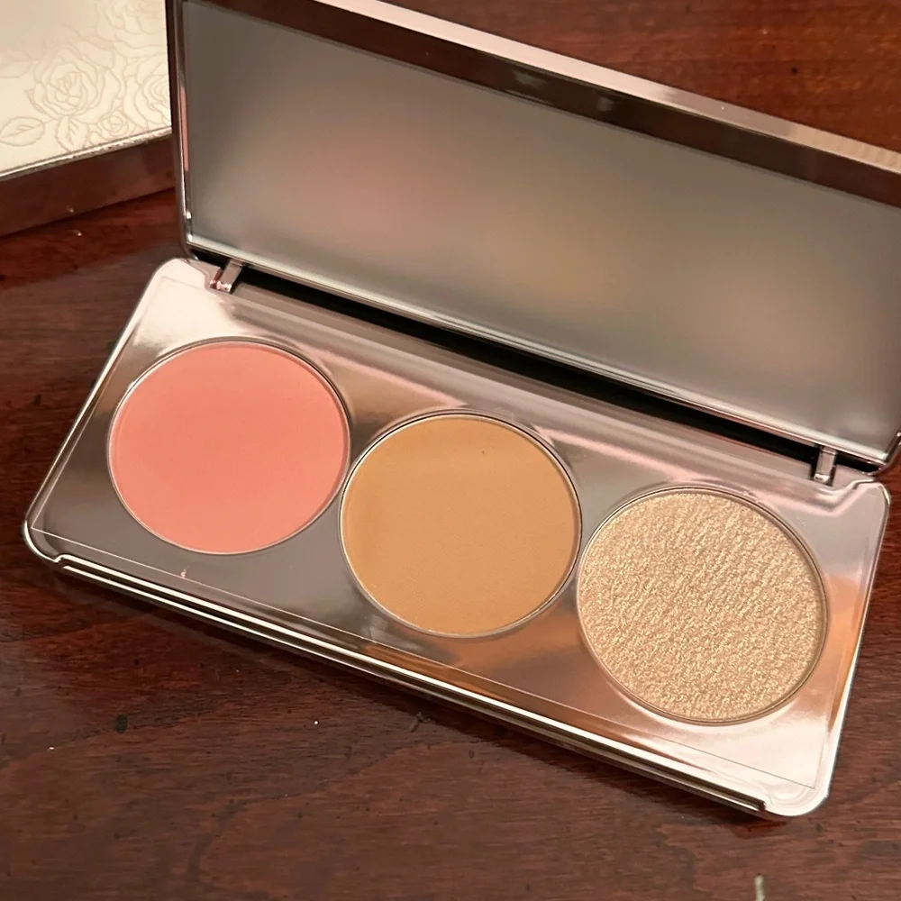 GIRLACTIK Blush Me & Glow Face Palette in Blush Me LIGHT Blush Bronzer Highlight